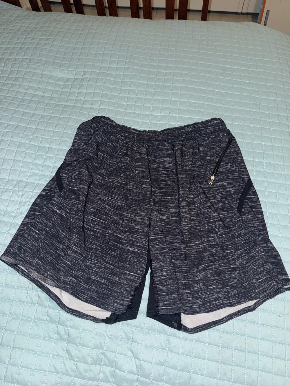 Lululemon Men's M Surge Shorts - Running